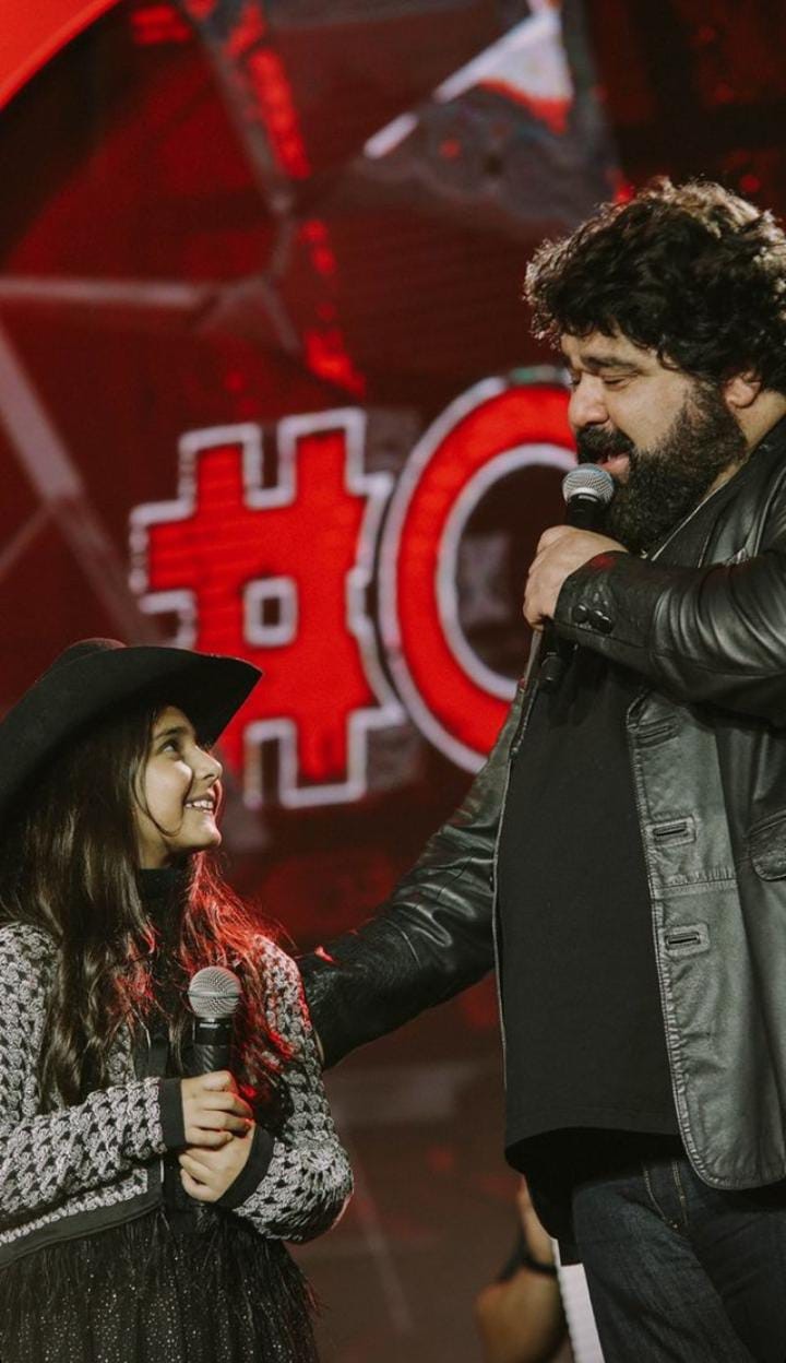 Juju Menotti, filha de Fabiano, da dupla com César Menotti, canta em Barretos (Foto: Reprodução / Instagram)