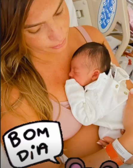 Branca Feres ainda está na maternidade com a filha, Nicole (Foto: reprodução/instagram)