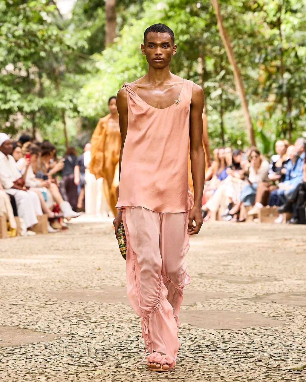 Flavia Aranha | SPFW N60 - Revista ESTILO Flavia Aranha | SPFW N60 — Foto: Divulgação/ Zé Takahashi