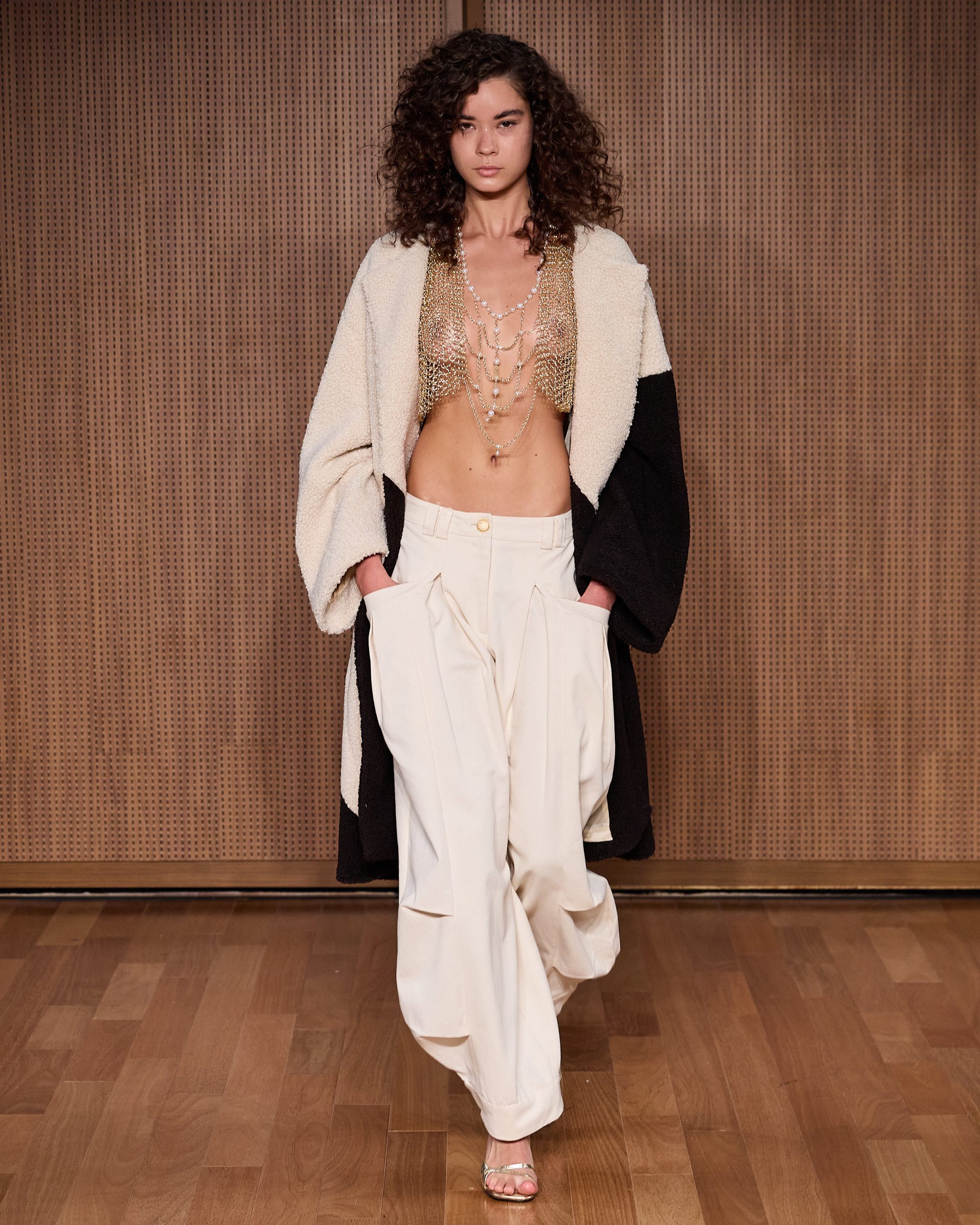 Lilly Sarti | SPFW N60 - Revista ESTILO Lilly Sarti | SPFW N60 - Foto: Divulgação / Zé Takahashi / Agência Fotosite